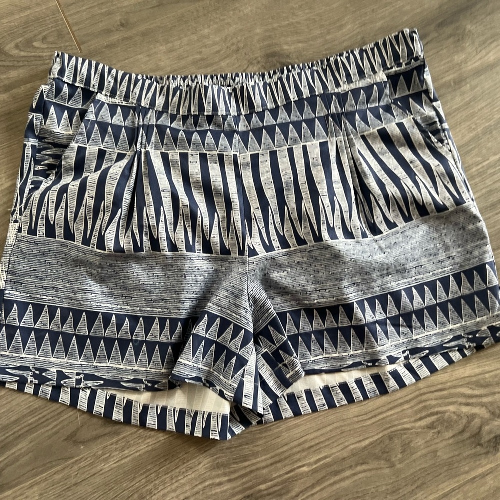 k. by kersh Printed shorts Size L